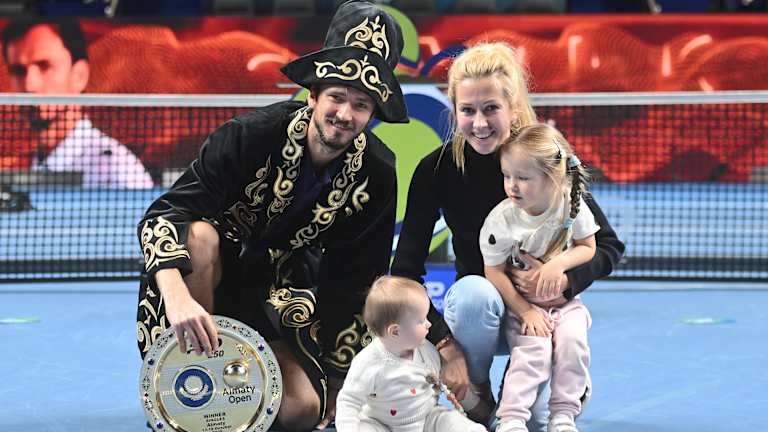 Daddy's big day: Daniil Medvedev dedicates Almaty title to daughter Victoria in sweet scene