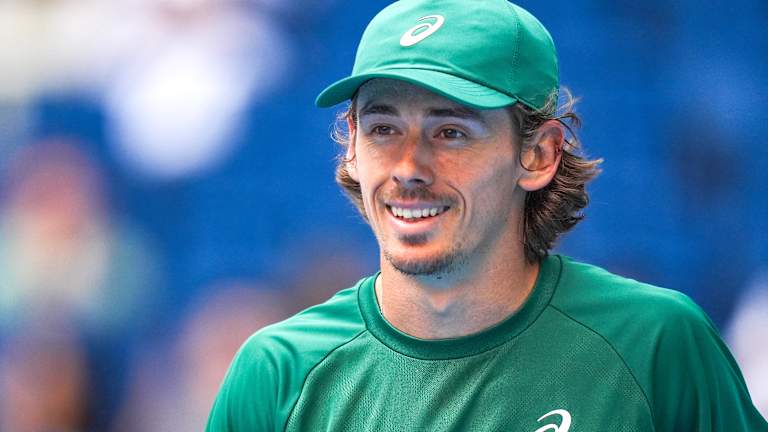 Alex de Minaur records milestone 300th win of career with opening victory in Vienna